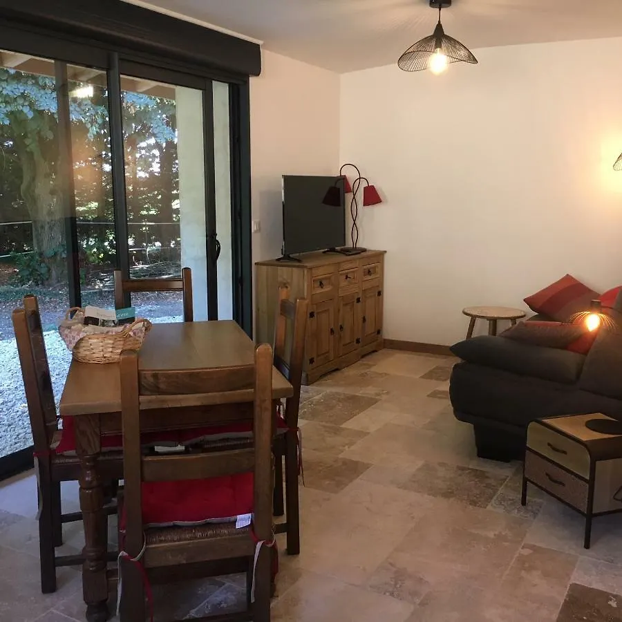 Gite Corferoud Saint-Genis-sur-Menthon 0*,  France